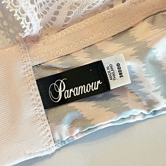 Paramour Bra Size 38DDD - Picture 4 of 4
